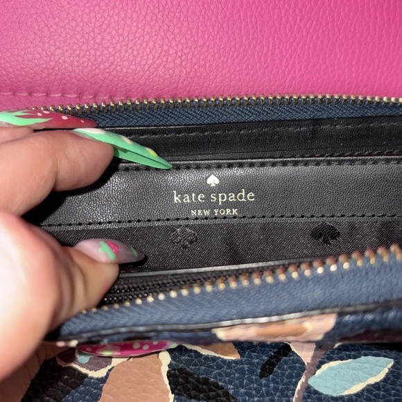 Kate Spade Briar Lane Paper Rose Wallet - Picture 5 of 8